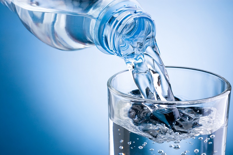 Một số vấn đề có thể bạn chưa biết về nước uống đóng chai chất lượng - ảnh 1